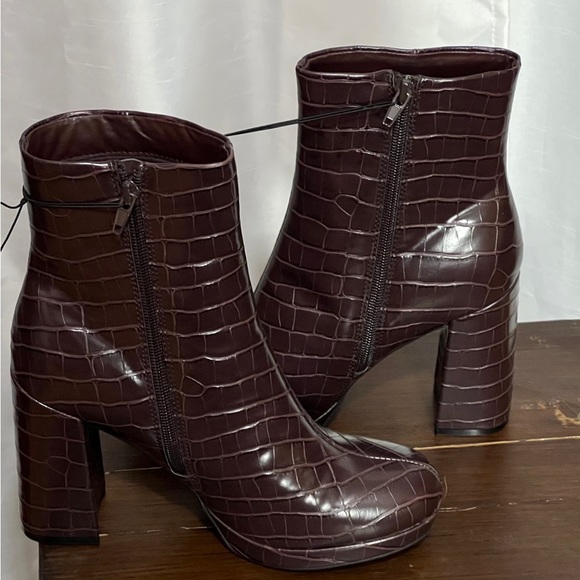 Rachel Zoe Deep Mahogany Croc Embossed Maya Platform Heeled Boots - Picture 4 of 13